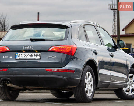 Серый Ауди Ку 5, объемом двигателя 1.98 л и пробегом 345 тыс. км за 14000 $, фото 32 на Automoto.ua