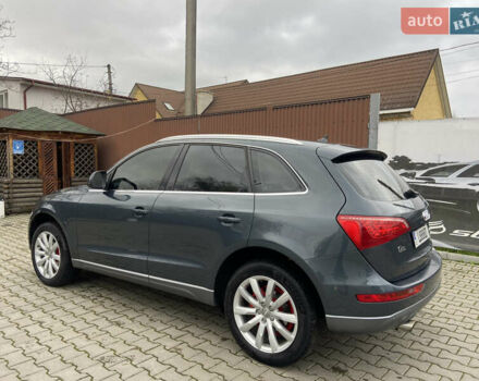 Сірий Ауді Ку 5, об'ємом двигуна 1.98 л та пробігом 193 тис. км за 12000 $, фото 3 на Automoto.ua