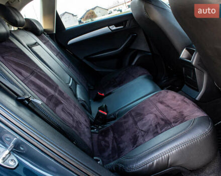 Серый Ауди Ку 5, объемом двигателя 1.98 л и пробегом 345 тыс. км за 14000 $, фото 53 на Automoto.ua