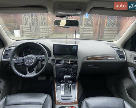 Сірий Ауді Ку 5, об'ємом двигуна 1.98 л та пробігом 193 тис. км за 12000 $, фото 13 на Automoto.ua