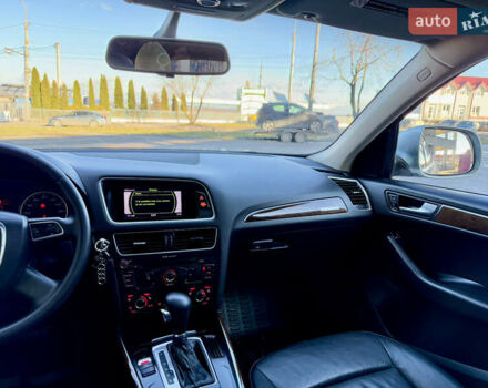 Серый Ауди Ку 5, объемом двигателя 2 л и пробегом 213 тыс. км за 9999 $, фото 48 на Automoto.ua