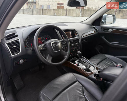 Сірий Ауді Ку 5, об'ємом двигуна 2 л та пробігом 211 тис. км за 9650 $, фото 25 на Automoto.ua