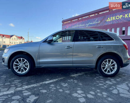 Серый Ауди Ку 5, объемом двигателя 2 л и пробегом 213 тыс. км за 9999 $, фото 9 на Automoto.ua