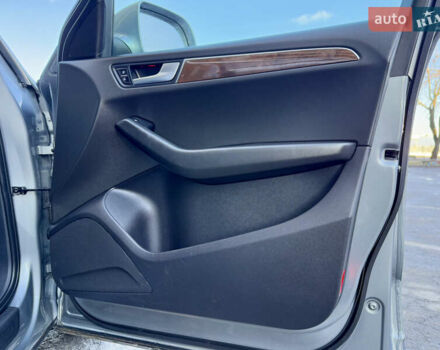 Серый Ауди Ку 5, объемом двигателя 2 л и пробегом 213 тыс. км за 9999 $, фото 50 на Automoto.ua