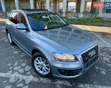 Серый Ауди Ку 5, объемом двигателя 2 л и пробегом 213 тыс. км за 9999 $, фото 6 на Automoto.ua