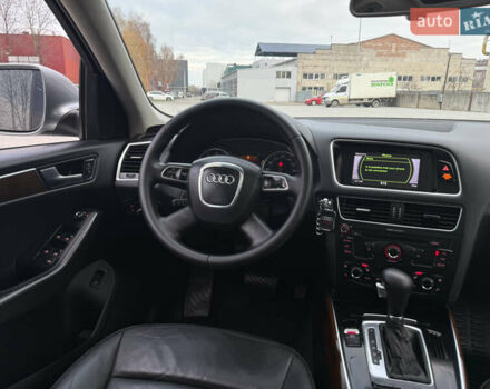 Сірий Ауді Ку 5, об'ємом двигуна 2 л та пробігом 211 тис. км за 9650 $, фото 44 на Automoto.ua