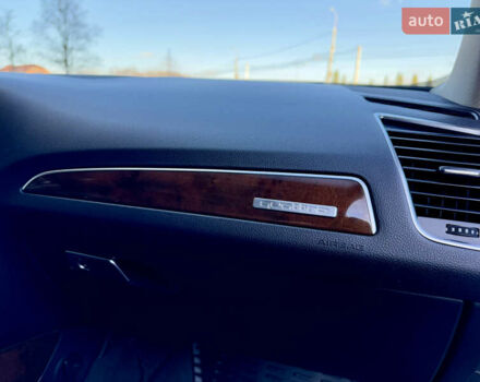 Серый Ауди Ку 5, объемом двигателя 2 л и пробегом 213 тыс. км за 9999 $, фото 54 на Automoto.ua