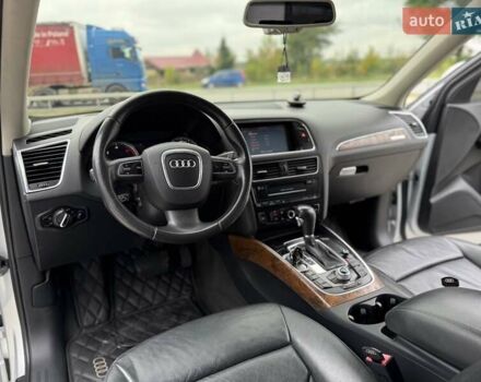 Серый Ауди Ку 5, объемом двигателя 1.97 л и пробегом 238 тыс. км за 13900 $, фото 7 на Automoto.ua