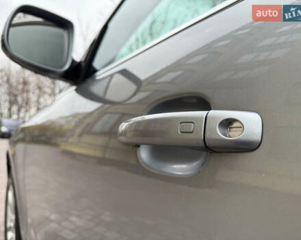 Серый Ауди Ку 5, объемом двигателя 1.98 л и пробегом 213 тыс. км за 9650 $, фото 28 на Automoto.ua