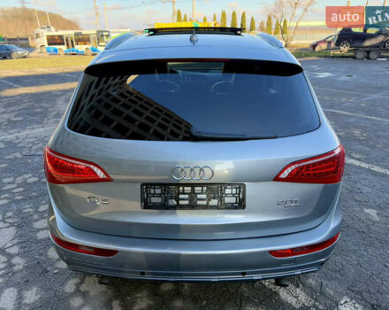 Серый Ауди Ку 5, объемом двигателя 2 л и пробегом 213 тыс. км за 9999 $, фото 10 на Automoto.ua
