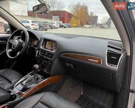 Сірий Ауді Ку 5, об'ємом двигуна 2 л та пробігом 211 тис. км за 9650 $, фото 48 на Automoto.ua