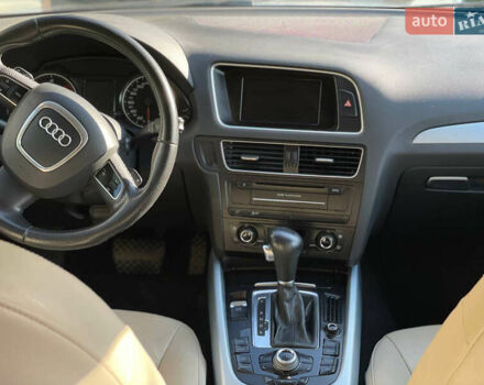 Серый Ауди Ку 5, объемом двигателя 1.97 л и пробегом 315 тыс. км за 15300 $, фото 18 на Automoto.ua