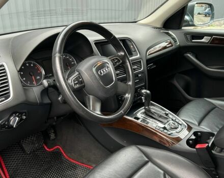 Сірий Ауді Ку 5, об'ємом двигуна 2 л та пробігом 265 тис. км за 11999 $, фото 7 на Automoto.ua