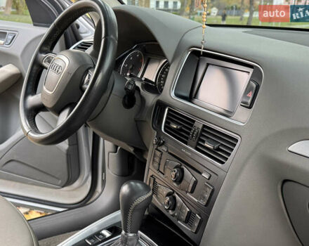 Серый Ауди Ку 5, объемом двигателя 2 л и пробегом 270 тыс. км за 15300 $, фото 27 на Automoto.ua