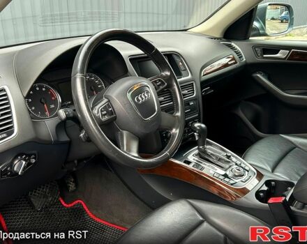 Сірий Ауді Ку 5, об'ємом двигуна 2 л та пробігом 265 тис. км за 11999 $, фото 7 на Automoto.ua