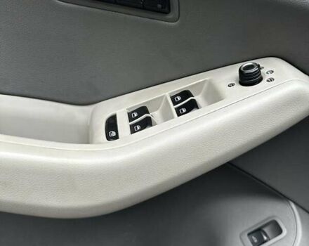 Серый Ауди Ку 5, объемом двигателя 1.98 л и пробегом 231 тыс. км за 11700 $, фото 4 на Automoto.ua