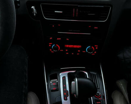 Серый Ауди Ку 5, объемом двигателя 2.97 л и пробегом 301 тыс. км за 15800 $, фото 28 на Automoto.ua