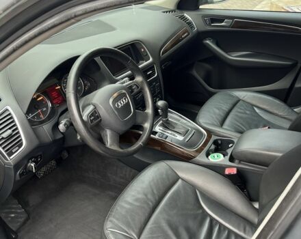 Серый Ауди Ку 5, объемом двигателя 2 л и пробегом 250 тыс. км за 9900 $, фото 8 на Automoto.ua