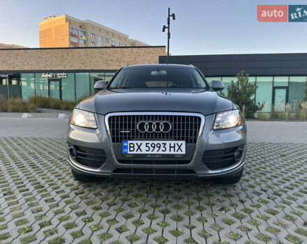 Серый Ауди Ку 5, объемом двигателя 1.98 л и пробегом 167 тыс. км за 15000 $, фото 1 на Automoto.ua