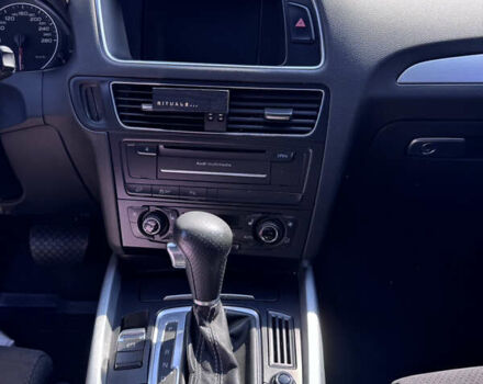 Серый Ауди Ку 5, объемом двигателя 2.97 л и пробегом 300 тыс. км за 15500 $, фото 32 на Automoto.ua