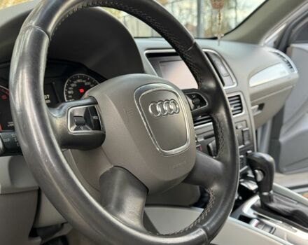 Сірий Ауді Ку 5, об'ємом двигуна 2 л та пробігом 270 тис. км за 15500 $, фото 19 на Automoto.ua