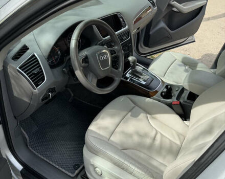 Сірий Ауді Ку 5, об'ємом двигуна 1.98 л та пробігом 247 тис. км за 11500 $, фото 11 на Automoto.ua