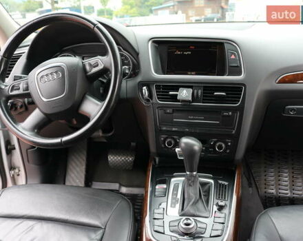Серый Ауди Ку 5, объемом двигателя 1.98 л и пробегом 334 тыс. км за 8700 $, фото 12 на Automoto.ua