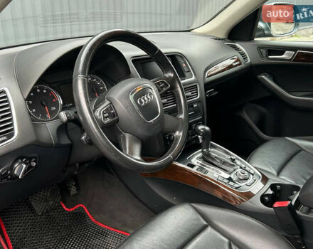 Серый Ауди Ку 5, объемом двигателя 1.98 л и пробегом 265 тыс. км за 11999 $, фото 1 на Automoto.ua