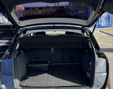 Сірий Ауді Ку 5, об'ємом двигуна 2 л та пробігом 217 тис. км за 14000 $, фото 23 на Automoto.ua