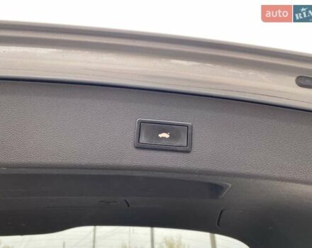 Ауди Ку 5 2011 в Полтаве на Automoto.ua Серый Ауди Ку 5, объемом двигателя 2 л и пробегом 249 тыс. км за 12500 $, фото 10 на Automoto.ua