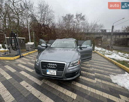 Сірий Ауді Ку 5, об'ємом двигуна 2 л та пробігом 263 тис. км за 11850 $, фото 28 на Automoto.ua