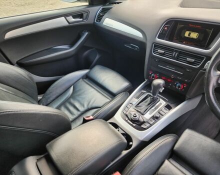 Серый Ауди Ку 5, объемом двигателя 3 л и пробегом 141 тыс. км за 5786 $, фото 16 на Automoto.ua