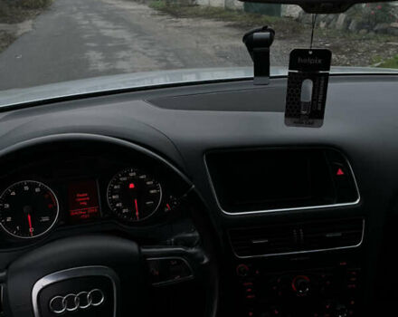 Серый Ауди Ку 5, объемом двигателя 1.98 л и пробегом 350 тыс. км за 12499 $, фото 9 на Automoto.ua