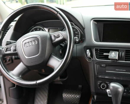 Серый Ауди Ку 5, объемом двигателя 1.98 л и пробегом 334 тыс. км за 8700 $, фото 9 на Automoto.ua