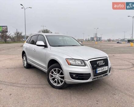 Сірий Ауді Ку 5, об'ємом двигуна 2 л та пробігом 305 тис. км за 9000 $, фото 1 на Automoto.ua