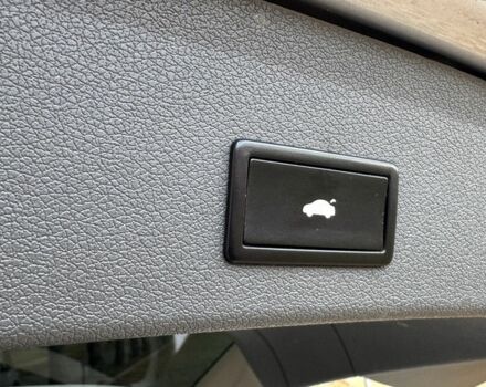 Сірий Ауді Ку 5, об'ємом двигуна 2 л та пробігом 270 тис. км за 15500 $, фото 17 на Automoto.ua