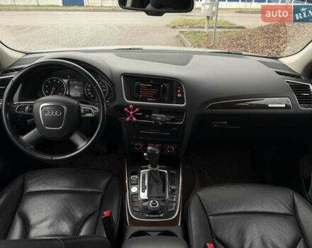 Сірий Ауді Ку 5, об'ємом двигуна 1.98 л та пробігом 288 тис. км за 13000 $, фото 6 на Automoto.ua