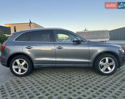 Серый Ауди Ку 5, объемом двигателя 1.98 л и пробегом 167 тыс. км за 15000 $, фото 3 на Automoto.ua