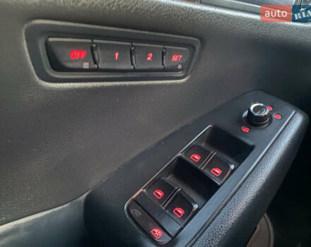 Сірий Ауді Ку 5, об'ємом двигуна 1.98 л та пробігом 260 тис. км за 11400 $, фото 9 на Automoto.ua