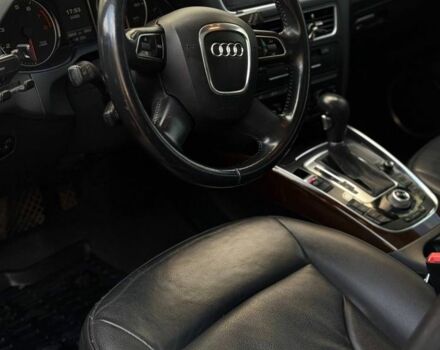 Серый Ауди Ку 5, объемом двигателя 2 л и пробегом 300 тыс. км за 13700 $, фото 5 на Automoto.ua