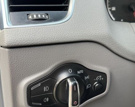 Сірий Ауді Ку 5, об'ємом двигуна 2 л та пробігом 270 тис. км за 15500 $, фото 18 на Automoto.ua