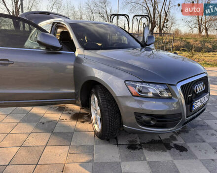 Серый Ауди Ку 5, объемом двигателя 1.98 л и пробегом 225 тыс. км за 12800 $, фото 4 на Automoto.ua