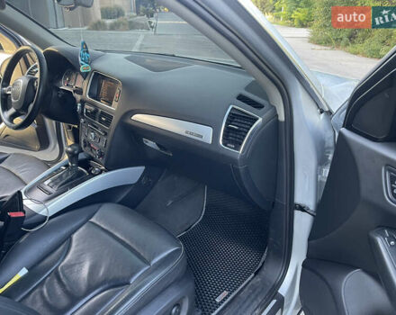 Ауди Ку 5 2012 в Херсоне на Automoto.ua Серый Ауди Ку 5, объемом двигателя 1.99 л и пробегом 242 тыс. км за 12800 $, фото 13 на Automoto.ua