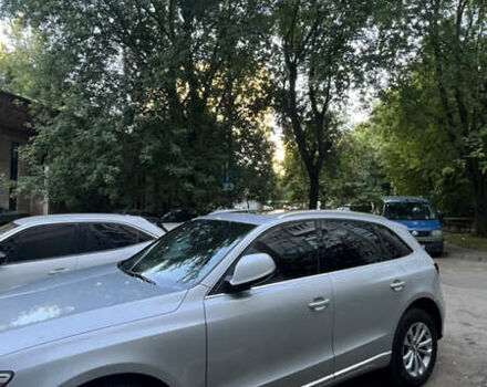 Серый Ауди Ку 5, объемом двигателя 1.98 л и пробегом 212 тыс. км за 14400 $, фото 2 на Automoto.ua