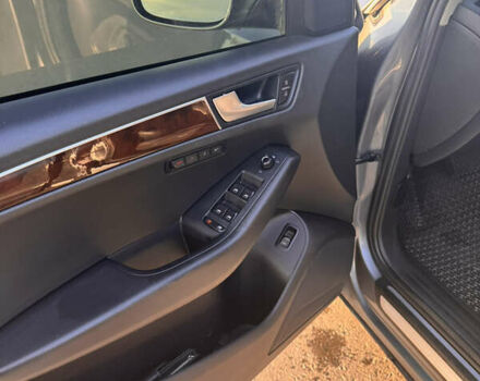 Серый Ауди Ку 5, объемом двигателя 1.98 л и пробегом 225 тыс. км за 12800 $, фото 10 на Automoto.ua