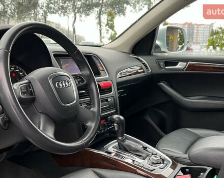 Серый Ауди Ку 5, объемом двигателя 2 л и пробегом 227 тыс. км за 16200 $, фото 9 на Automoto.ua