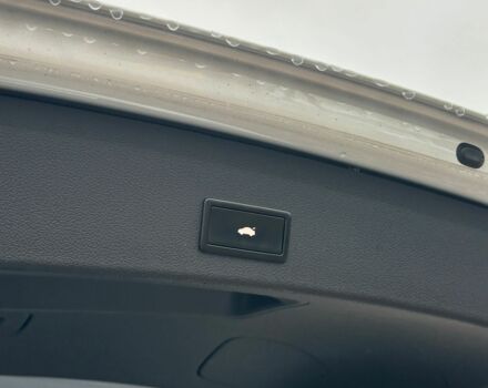 Серый Ауди Ку 5, объемом двигателя 2 л и пробегом 203 тыс. км за 12900 $, фото 21 на Automoto.ua