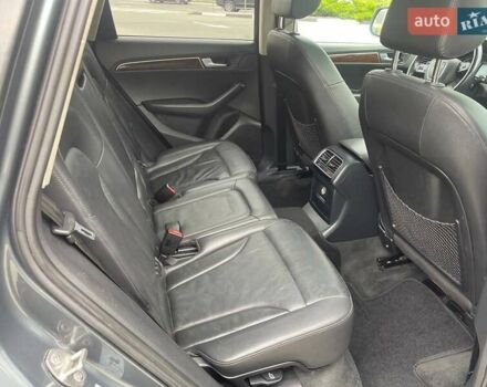 Сірий Ауді Ку 5, об'ємом двигуна 2 л та пробігом 221 тис. км за 12600 $, фото 14 на Automoto.ua