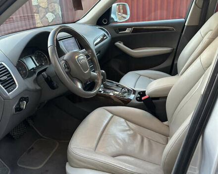 Сірий Ауді Ку 5, об'ємом двигуна 2 л та пробігом 205 тис. км за 14500 $, фото 12 на Automoto.ua