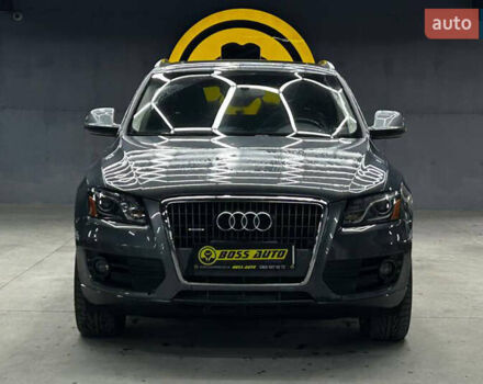 Серый Ауди Ку 5, объемом двигателя 1.98 л и пробегом 200 тыс. км за 12400 $, фото 1 на Automoto.ua